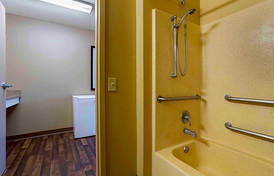 Extended Stay America Suites - Houston - The Woodlands