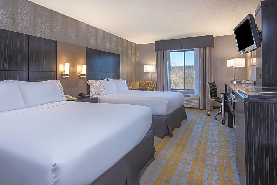 Holiday Inn Express Hotel & Suites Cooperstown