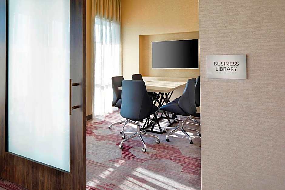 Courtyard by Marriott Houston Intercontinental Airport