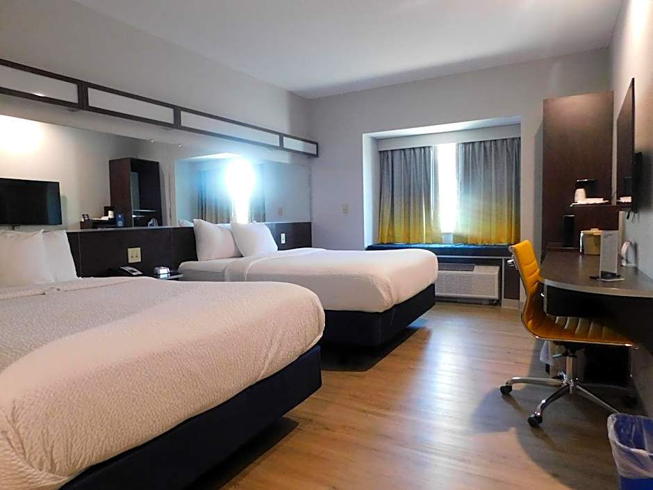 Microtel Inn & Suites - Triadelphia