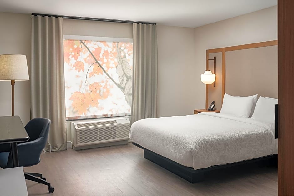 Fairfield Inn & Suites by Marriott Lexington Georgetown/College Inn