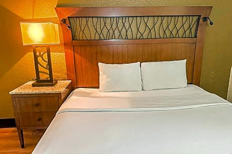 2 Full Bed Smoking