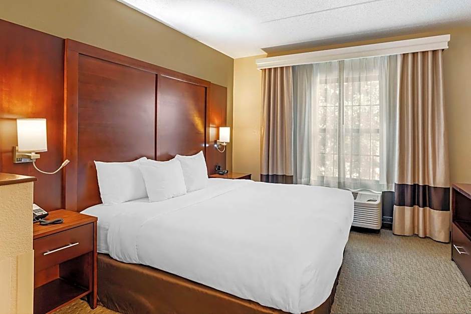 Comfort Suites near Penn State