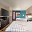 La Quinta Inn & Suites by Wyndham Columbus Airport Reynoldsburg