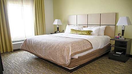 2 Queen Studio Suite