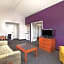 La Quinta Inn & Suites by Wyndham Midland