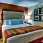La Quinta Inn & Suites by Wyndham Pigeon Forge