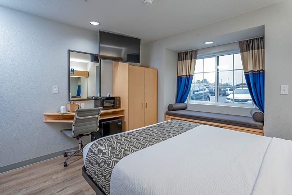Microtel Inn & Suites By Wyndham Albertville