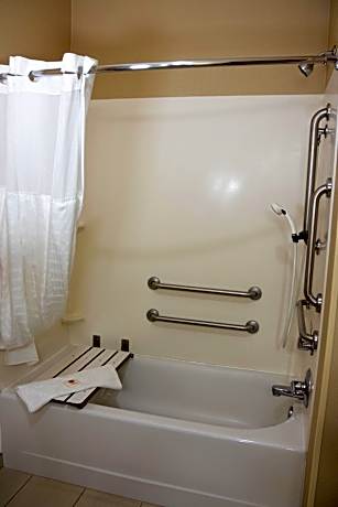 Queen Room with Two Queen Beds - Accessible/Non-Smoking