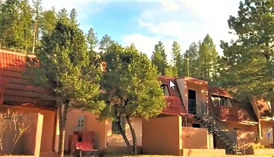 Pinecliff Village Resort