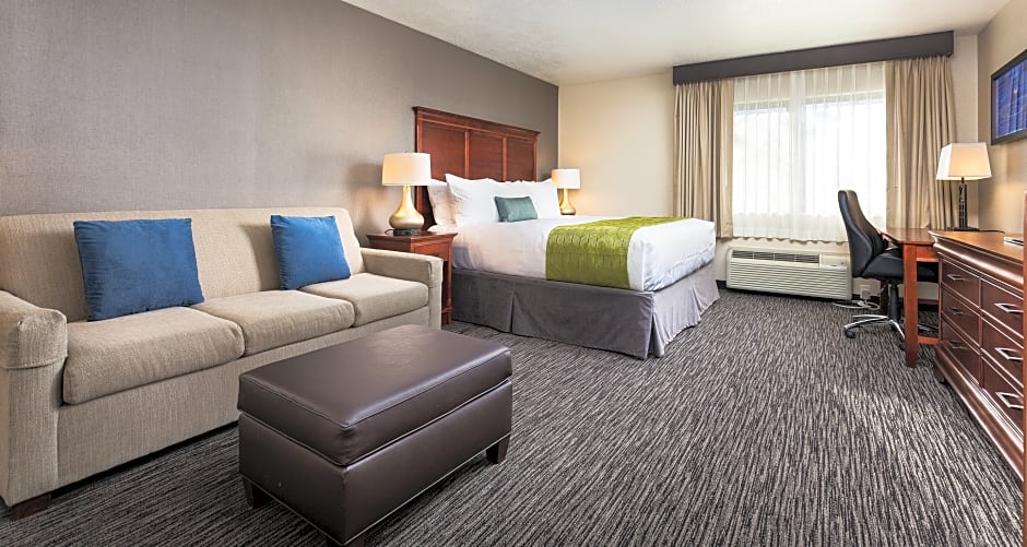 Best Western Plus Landmark Inn