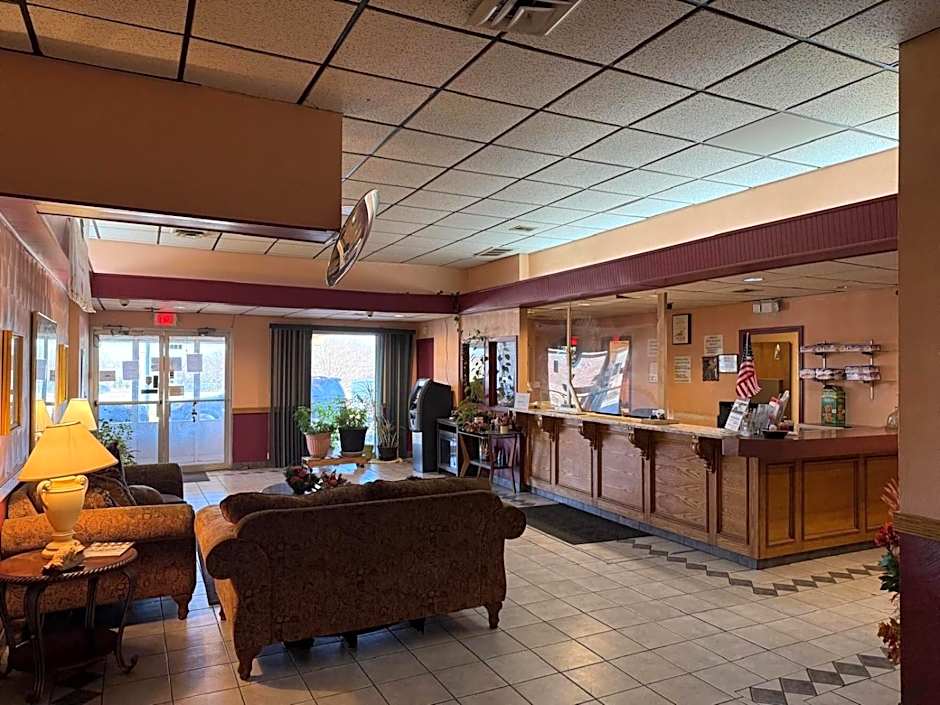 Castle Inn & Suites by OYO Lawton
