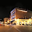 Martin & Mason Hotel
