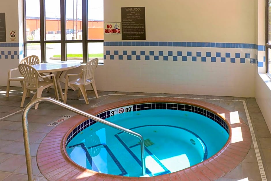 Comfort Inn & Suites Sikeston I-55