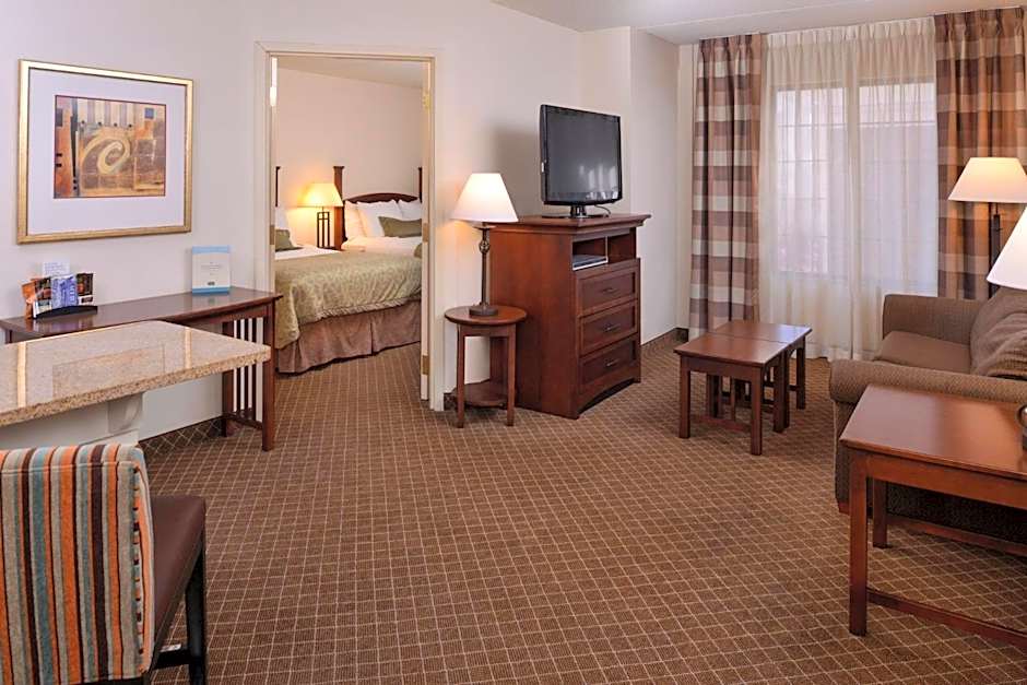 Staybridge Suites Indianapolis-Airport
