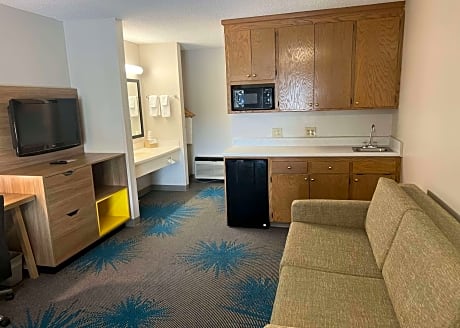 2 Double Beds Studio Suite Non-Smoking