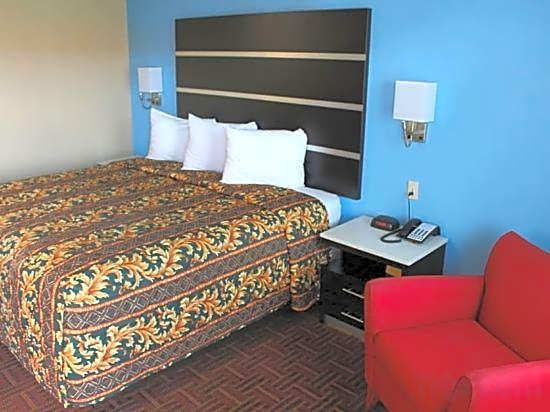 Economy Hotel Plus