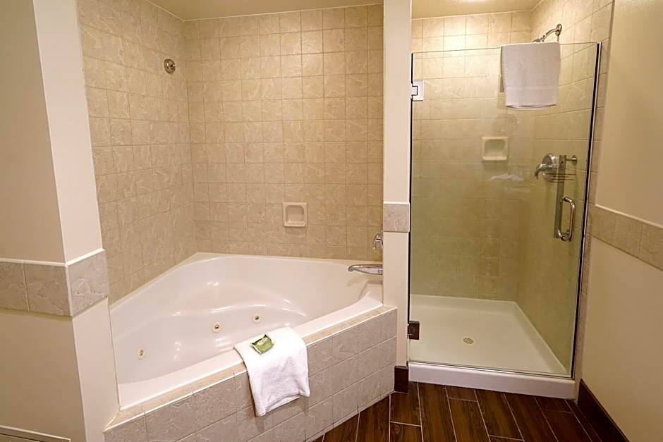 Heavenly Village Condos - Grand Residence