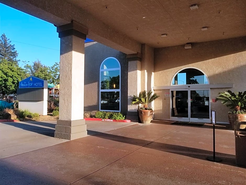Arden Star Hotel