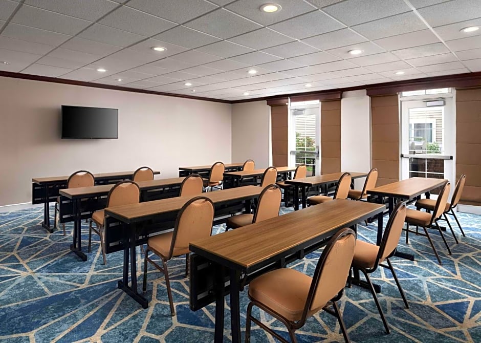 Homewood Suites By Hilton Somerset Nj
