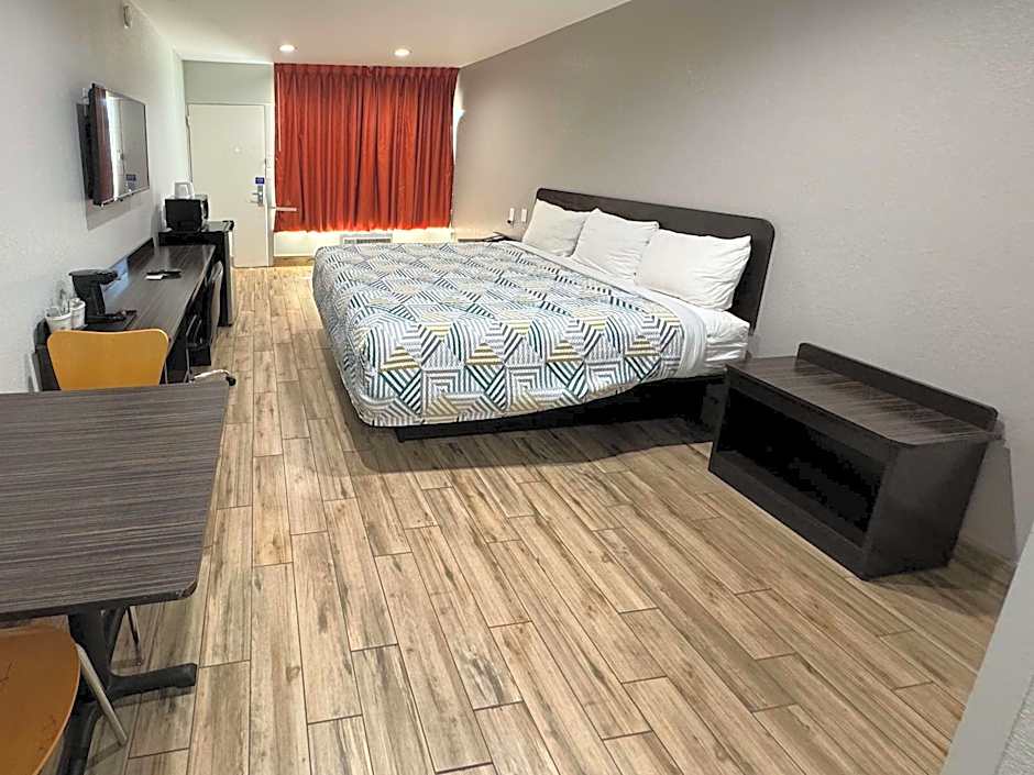 Motel 6 Englewood