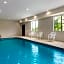 Days Inn & Suites by Wyndham Greater Tomball