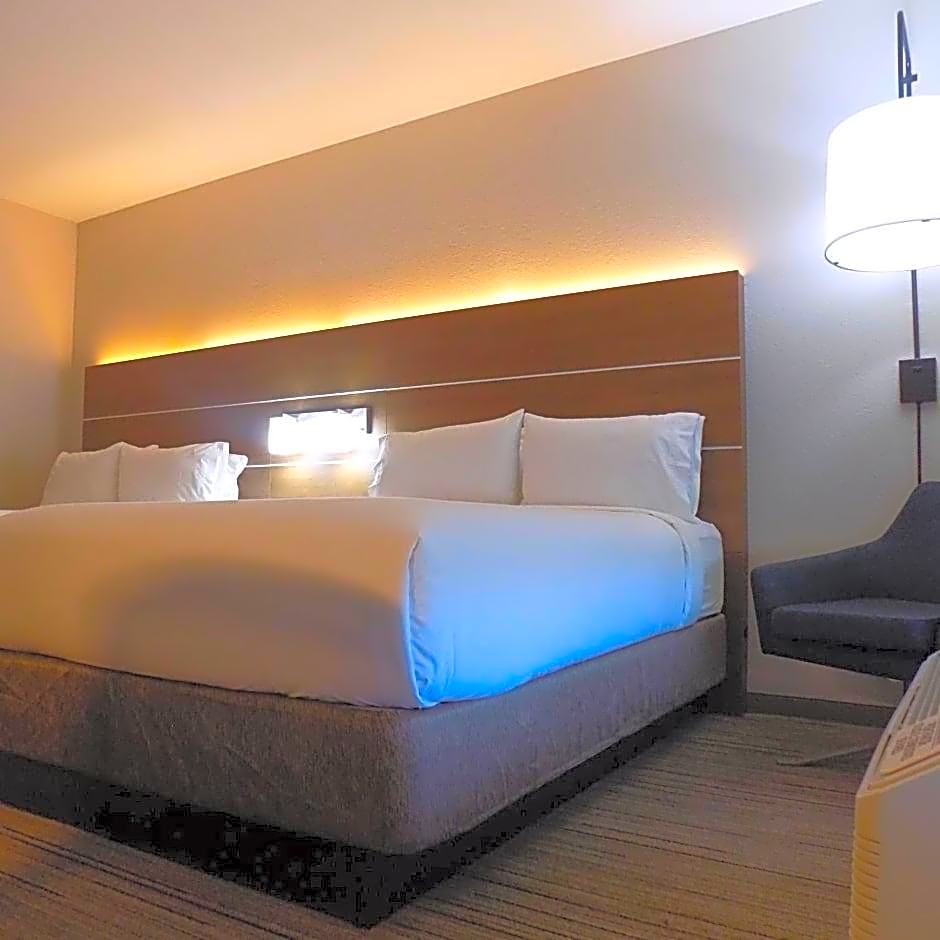 Holiday Inn Express Hotel & Suites Mission-McAllen Area