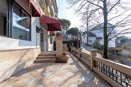 Hangzhou Westlake Reclusive Life Villa Hotel YangM