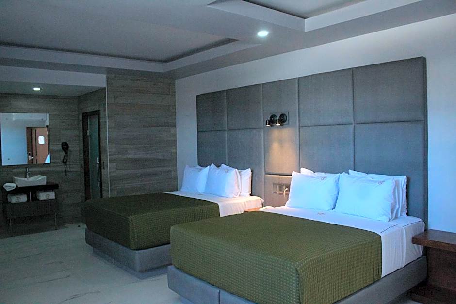 Hotel Grand One Plaza