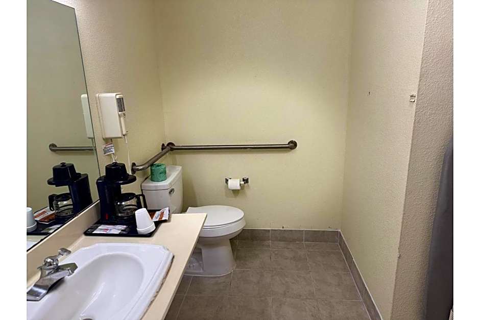 Budget Inn By Belvilla St George I-95