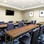 Courtyard by Marriott Los Angeles Woodland Hills