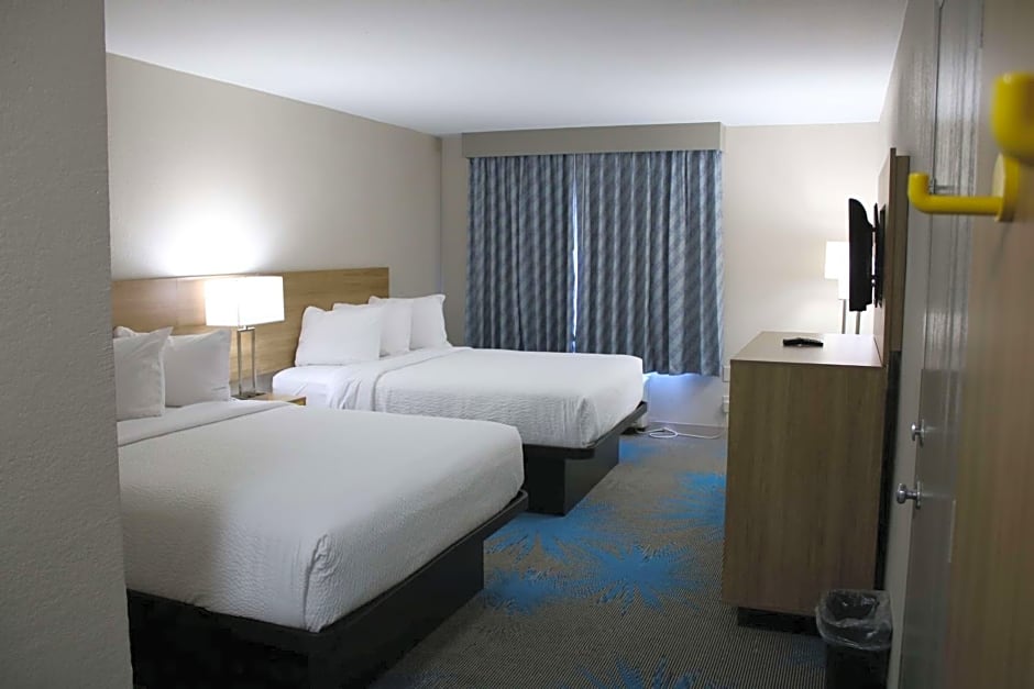 Days Inn by Wyndham Waco University Area