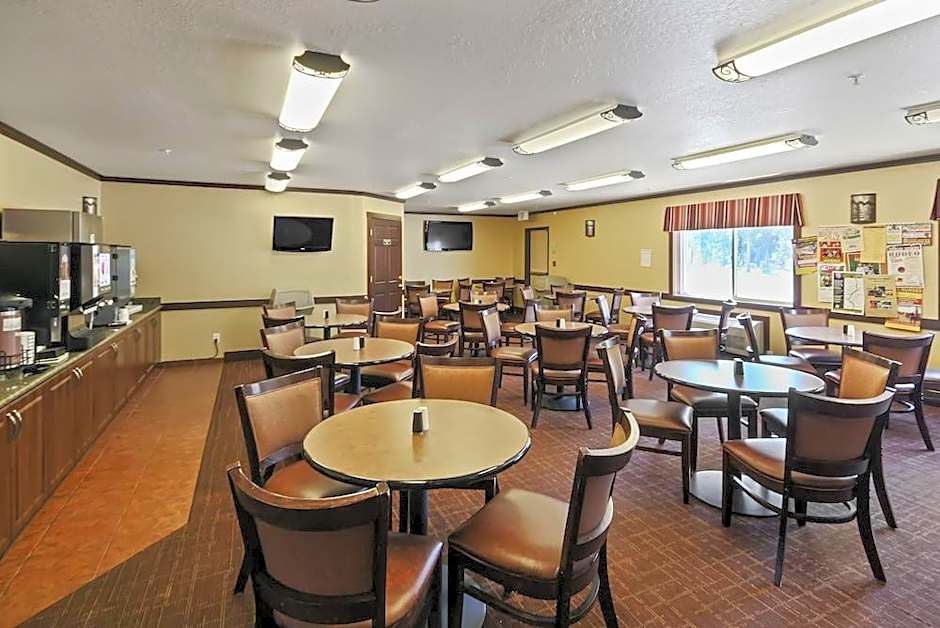 YELLOWSTONE WEST GATE HOTEL