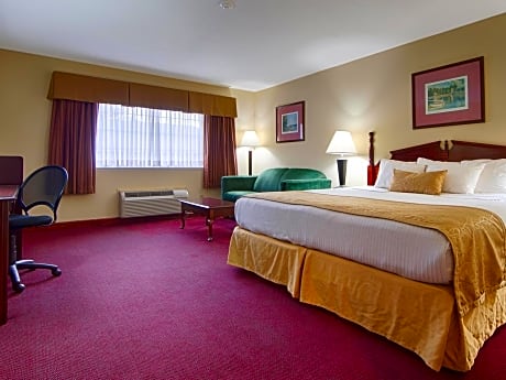 King Room with Sofa Bed