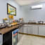 AmericInn by Wyndham Quincy