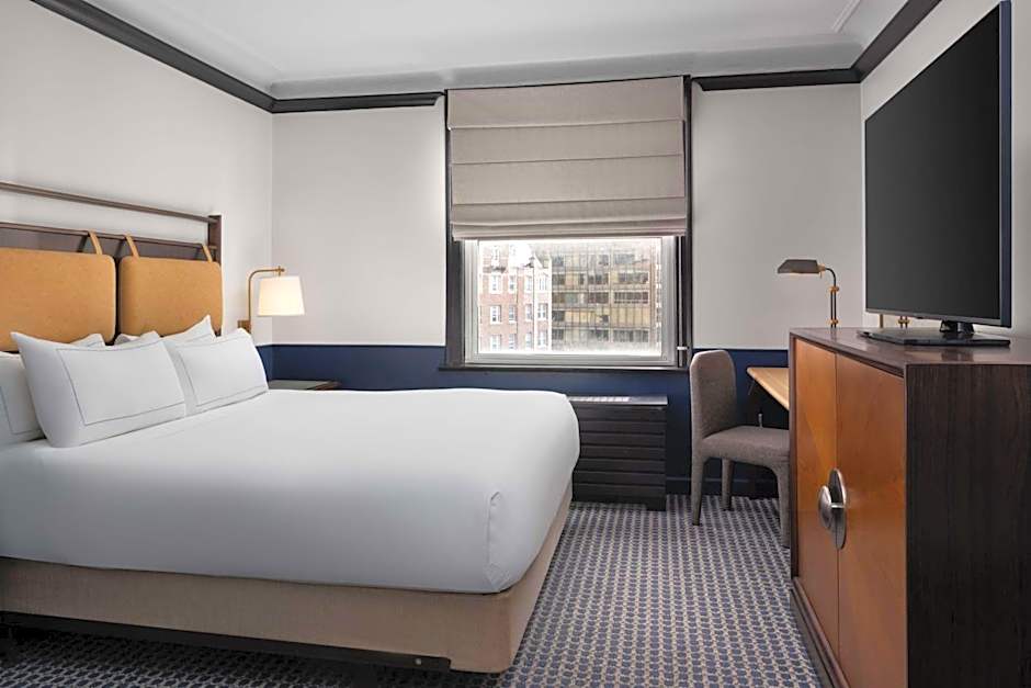 Hilton Orrington / Evanston