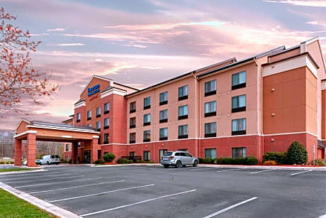 Fairfield Inn & Suites by Marriott Charlotte Matthews