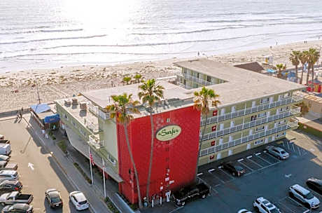 Surfer Beach Hotel