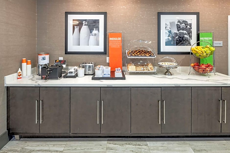 Hampton Inn By Hilton and Suites Dallas/Plano Central