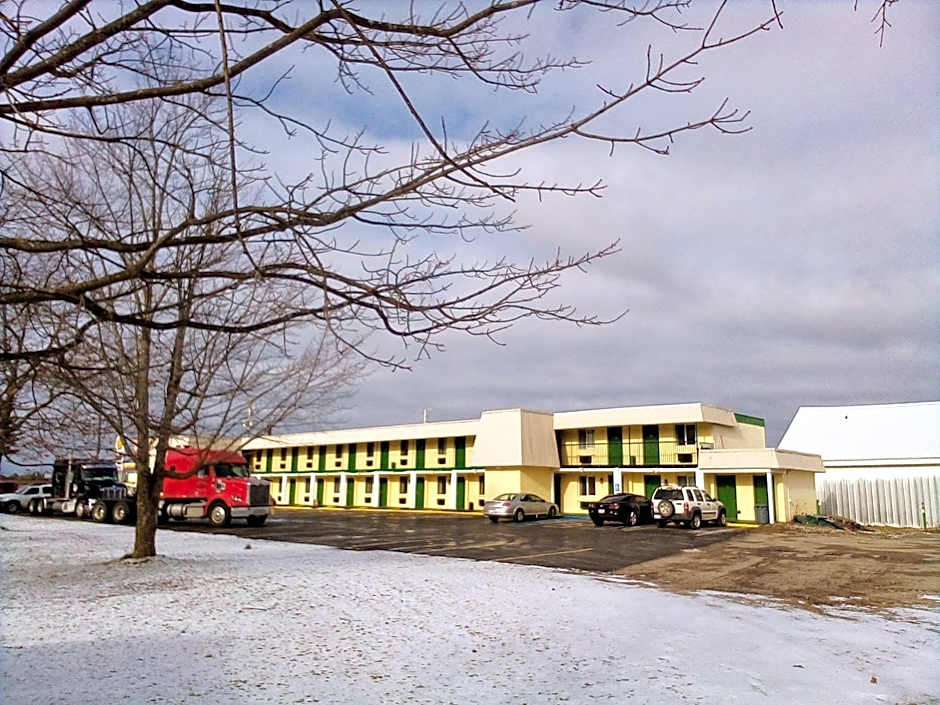 Granada Inn Motel - Kalkaska