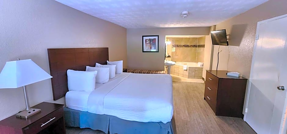 Days Inn by Wyndham Fort Wright Cincinnati Area