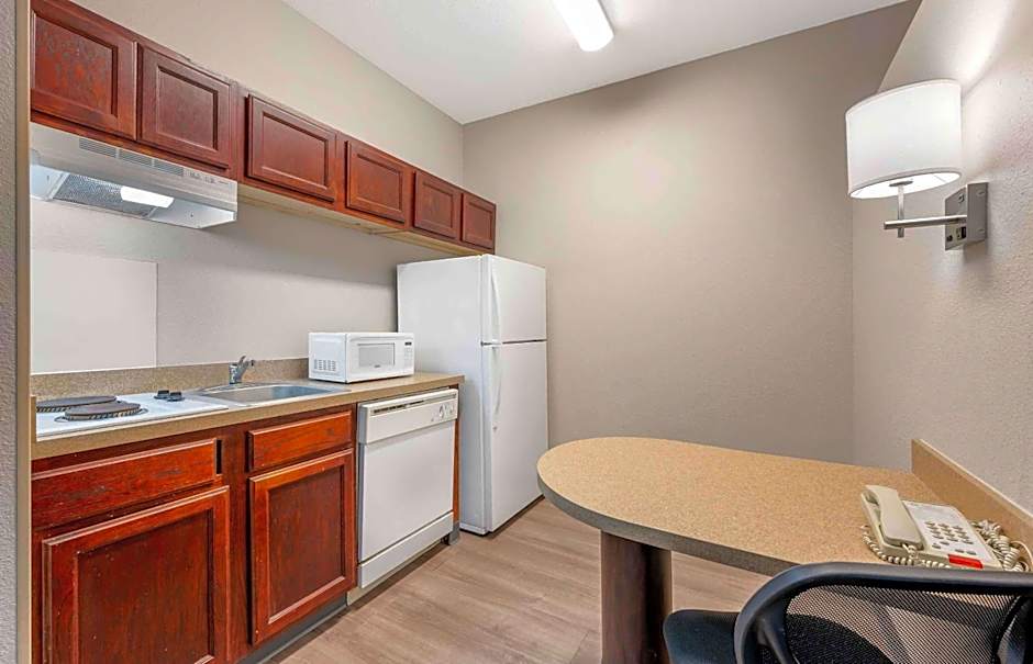 Extended Stay America Suites - Indianapolis - Airport - W. Southern Ave.