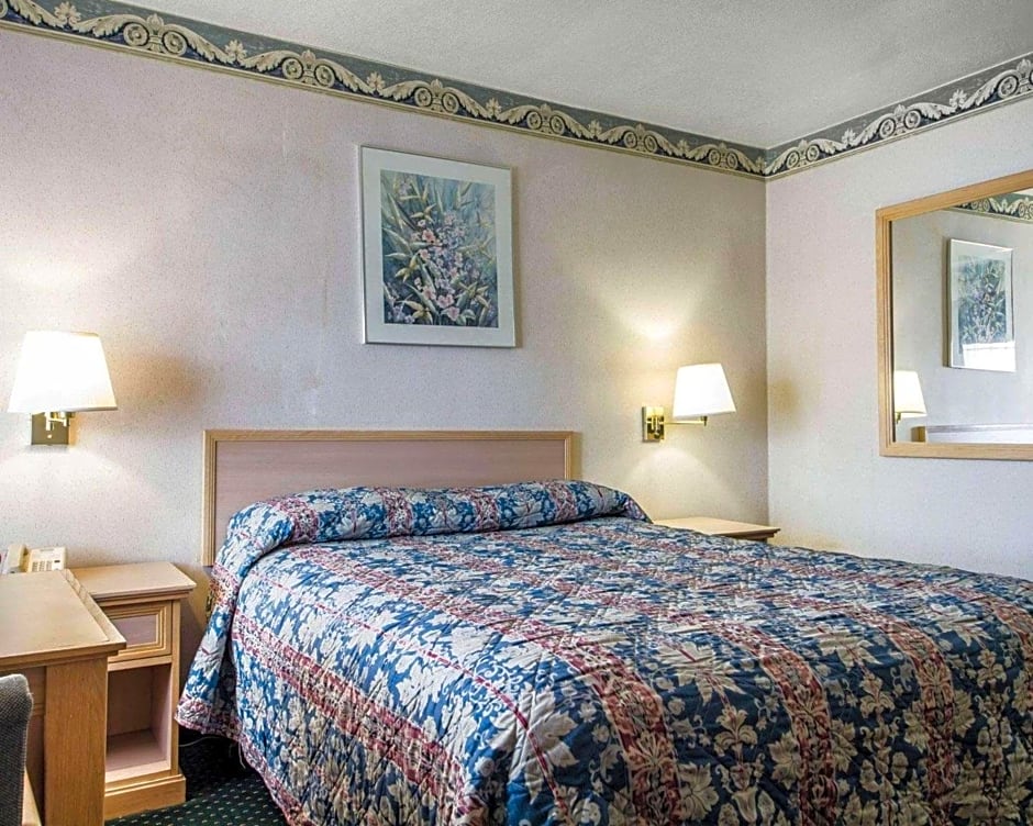 Rodeway Inn Monterey Near Fairgrounds