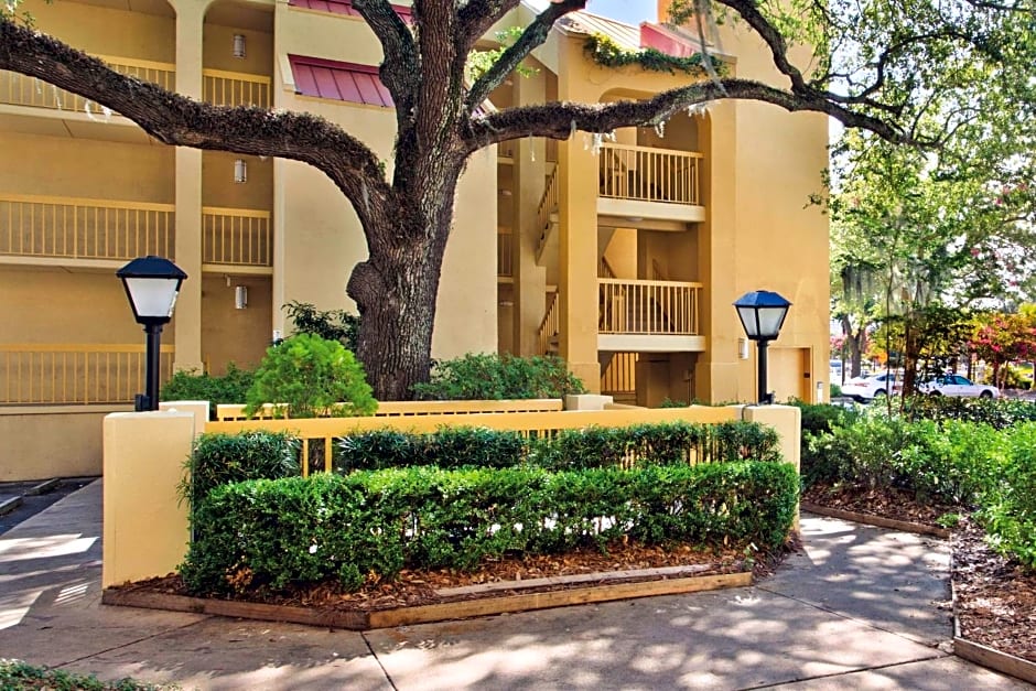 La Quinta Inn & Suites by Wyndham Charleston Riverview