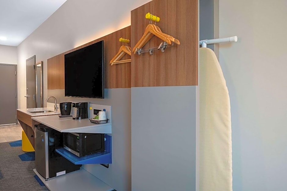 Microtel Inn & Suites by Wyndham Winchester