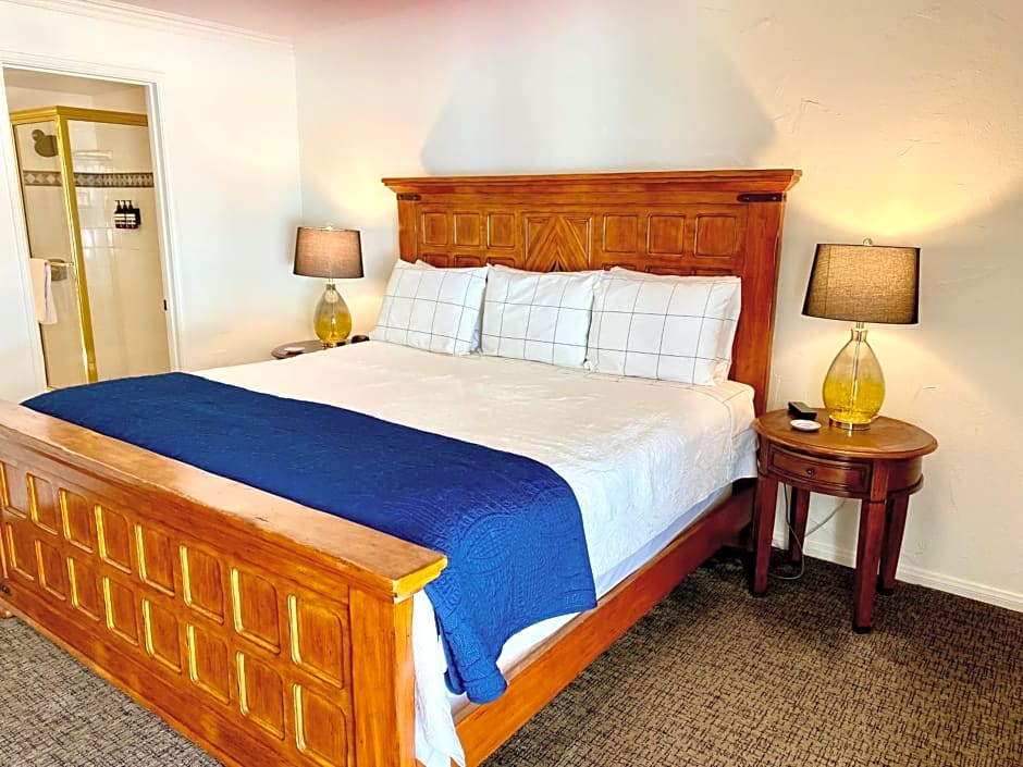 Old Ranch Inn - Adults Only 21 & Up