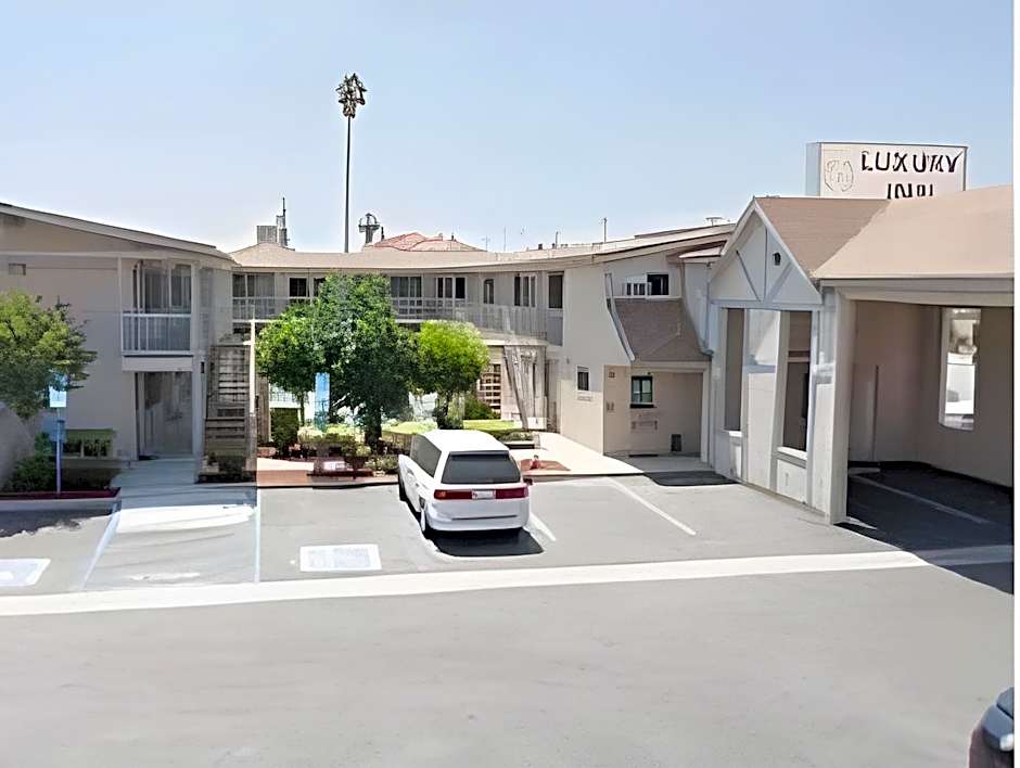Luxury Inn