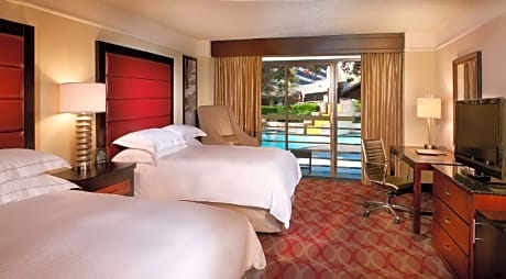 2 Double Pool View Accessible Roll in Shower