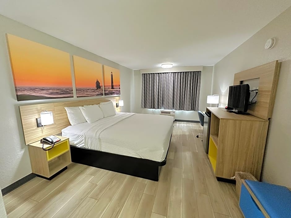 Days Inn by Wyndham Holland