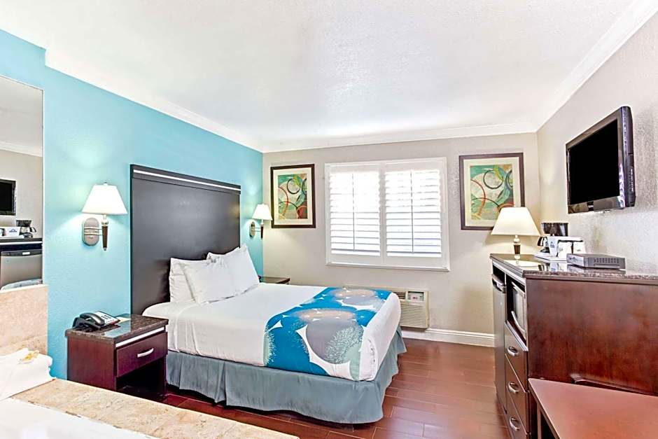 Cabana Inn & Suites